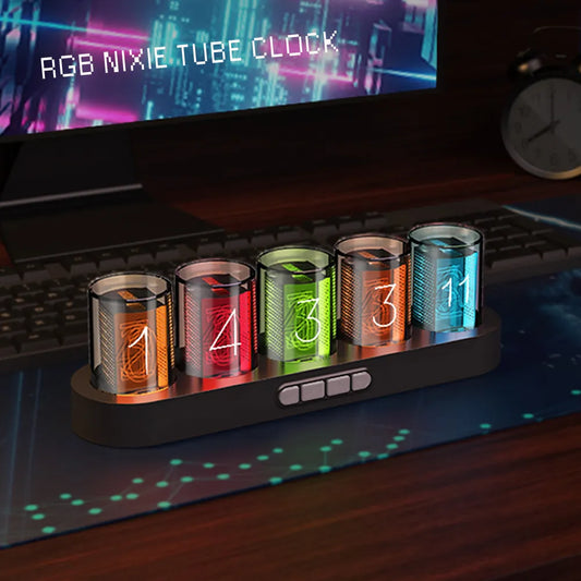 Horloge à tubes numériques avec rétro-éclairage LED RGB, salle de jeux ou un bureau. Luxueux coffret cadeau