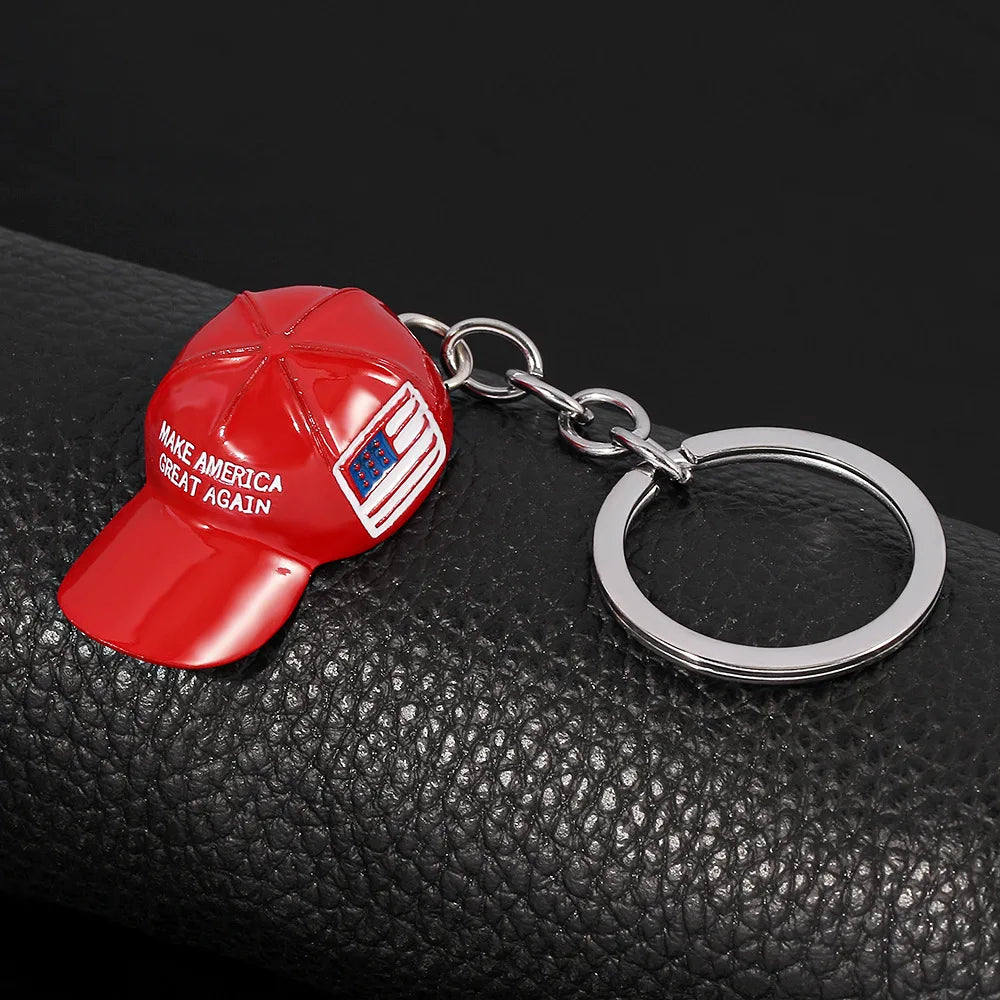 Trump Red Hat Pendant Keychain American Flag Hat Make America Great Again Metal Key Chain for Men Mesh Cap Car Key Ring Jewelry